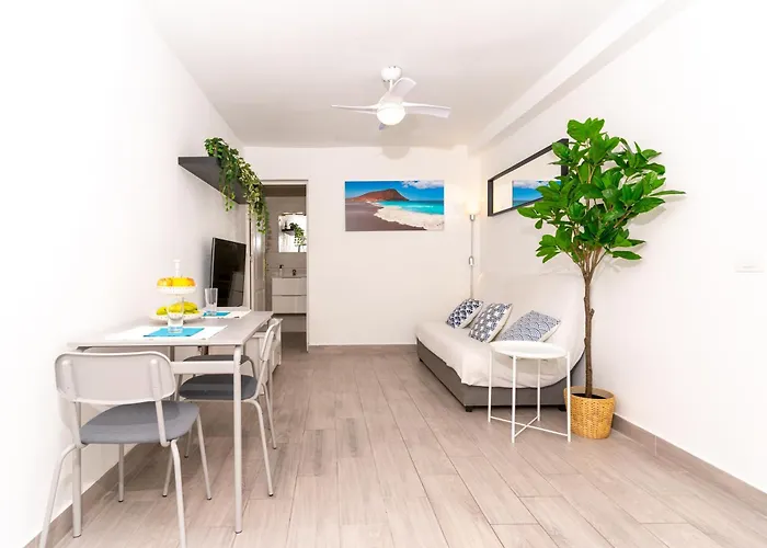 Lägenhet Acogedor Piso Junto Al Mar *